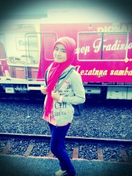 riska wulandari